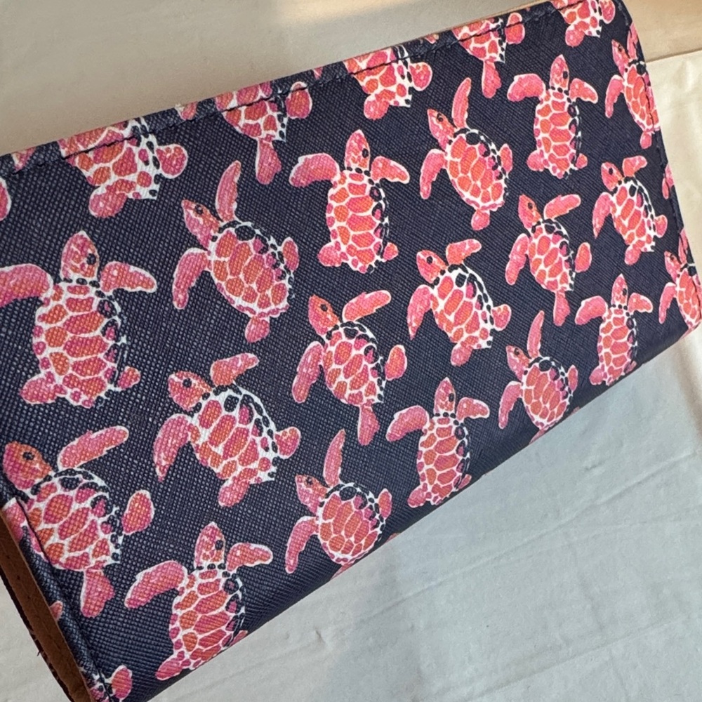 Simply Southern Navy Wallet with Pink Sea Turtle Print - Picture 4 of 4
